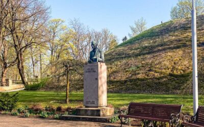 Friedrich Reinhold Kreutzwaldi monument Rakveres