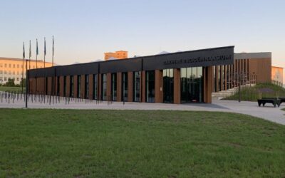 Rakvere riigigümnaasium ja intallatsioon tintinnebula